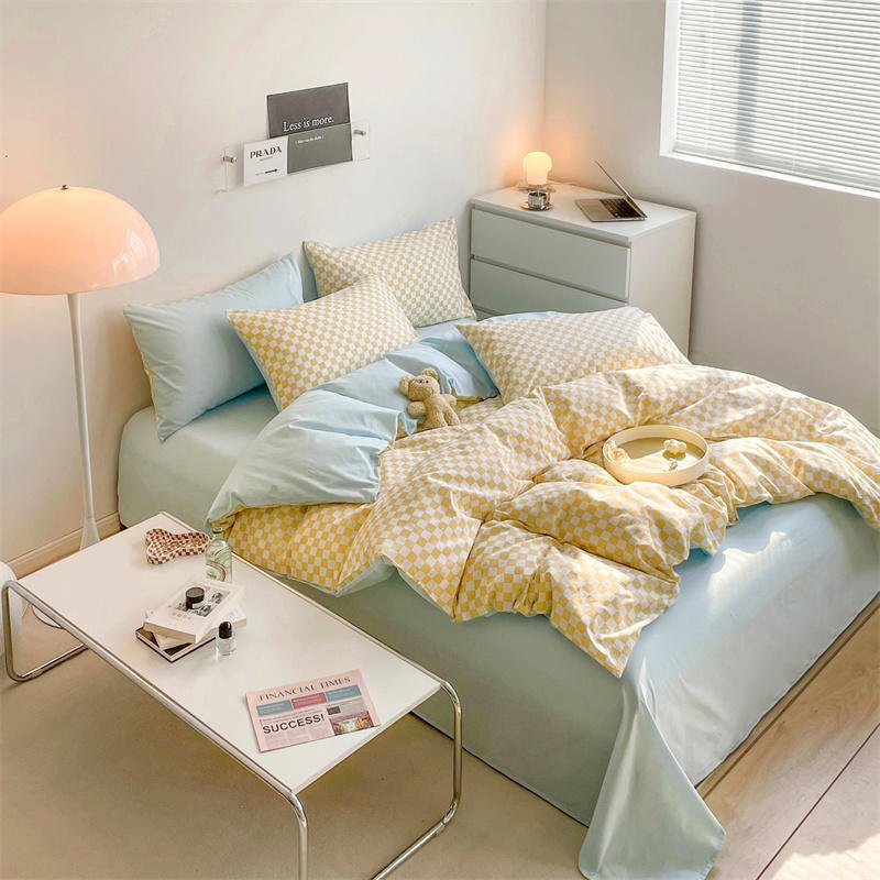 Checkerboard Bed Set - DormVibes
