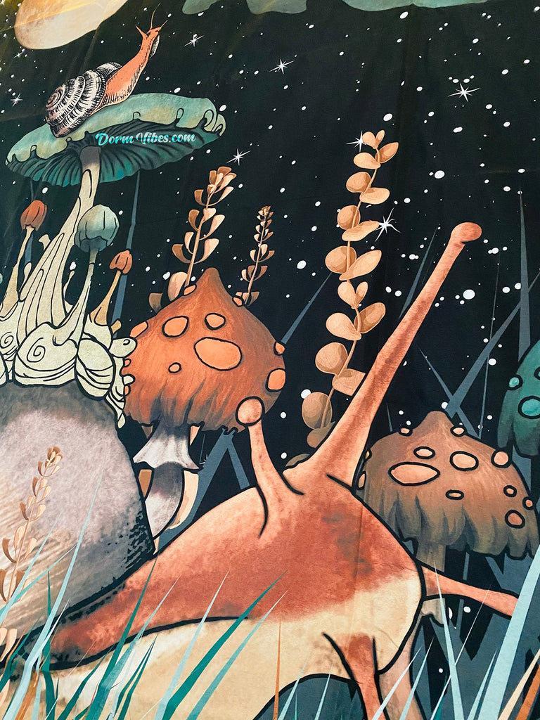 Mushroom Trippy Earth Tapestry - DormVibes