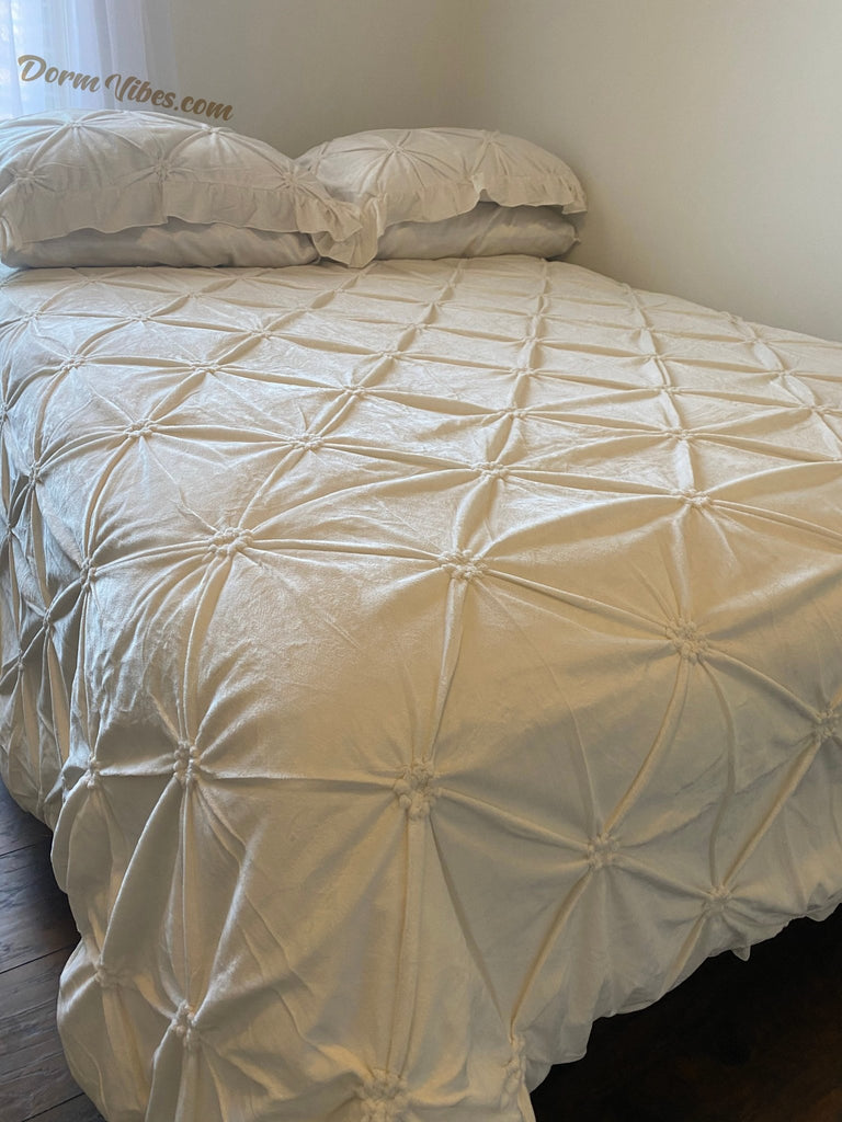 Super Soft Ruffled Bed Set - DormVibes