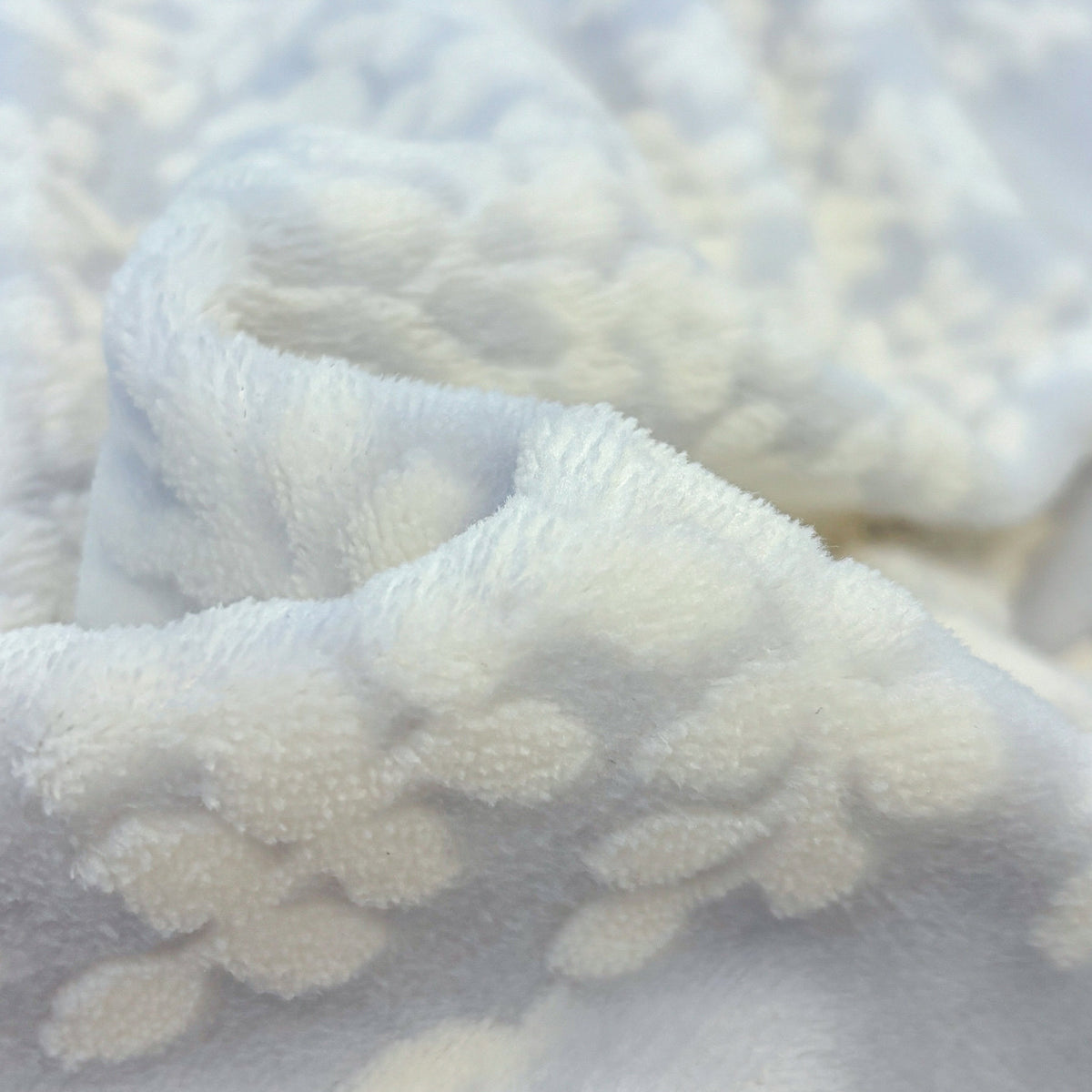 Clementine Blue powder blue duvet bedding with raised white floral detailing, product photo 8