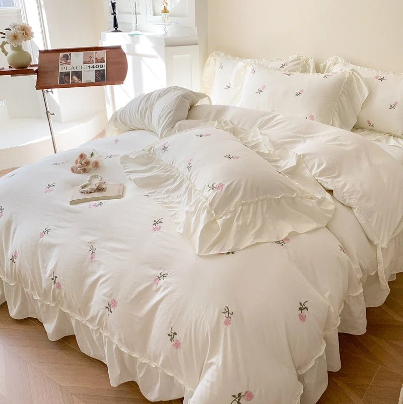 Coquette Ruffled Flower Bed Set - DormVibes