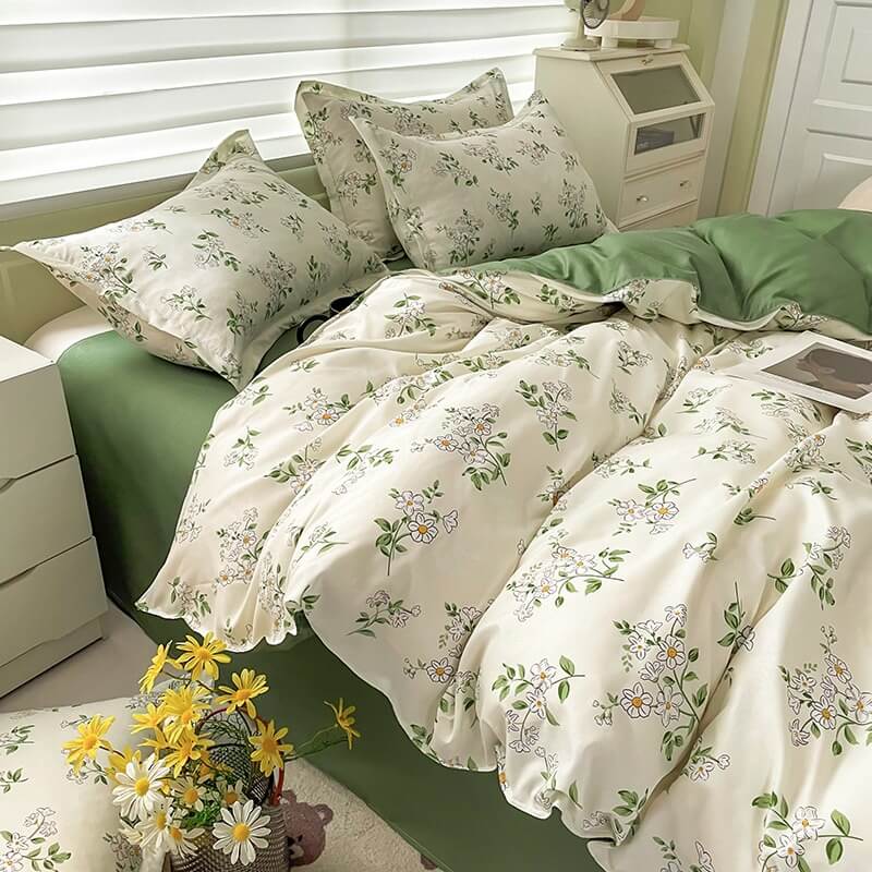 Green Meadow Blossom Bed Set - DormVibes