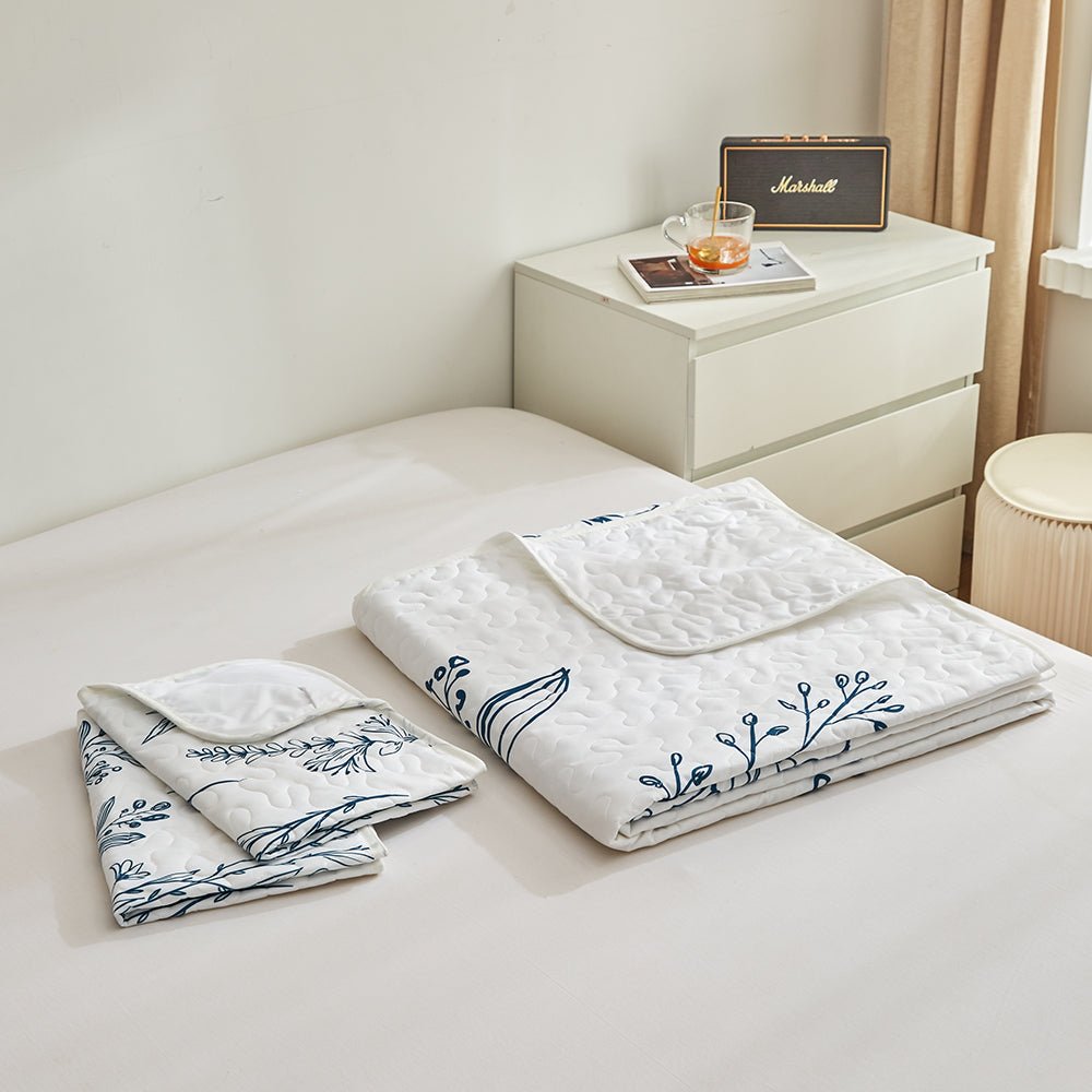 Blue Flowers Bedspread Set - DormVibes