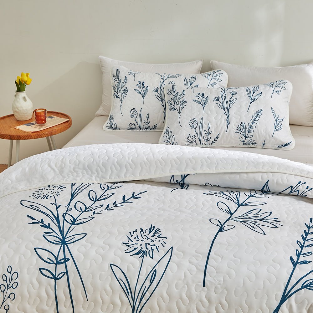 Blue Flowers Bedspread Set - DormVibes