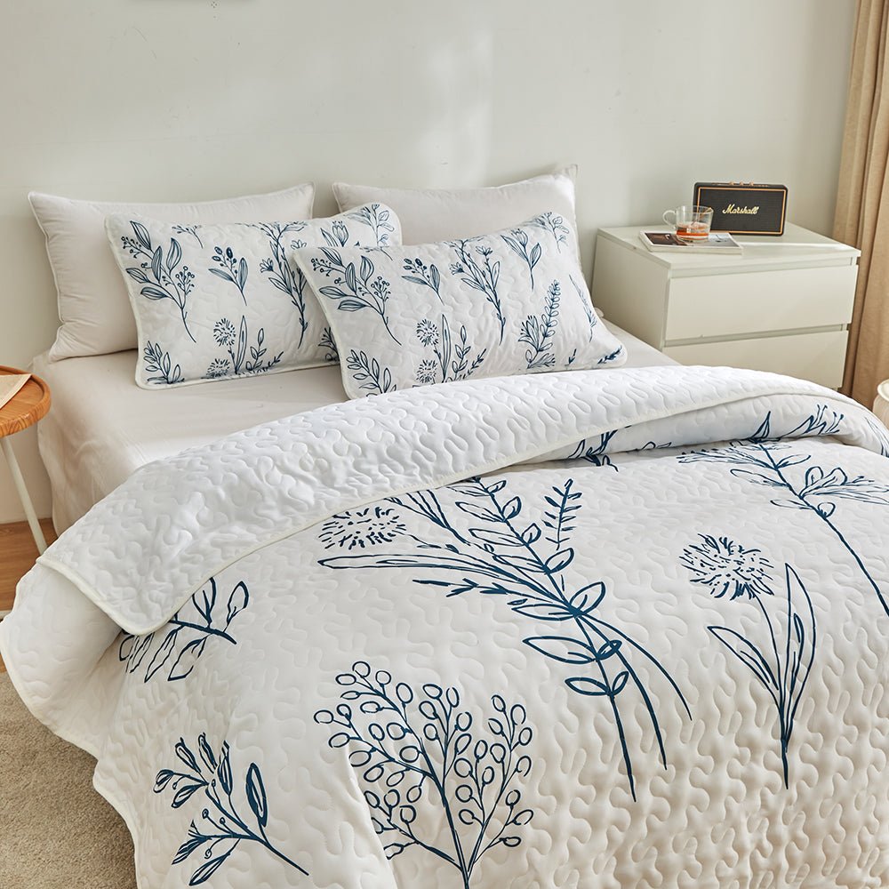 Blue Flowers Bedspread Set - DormVibes