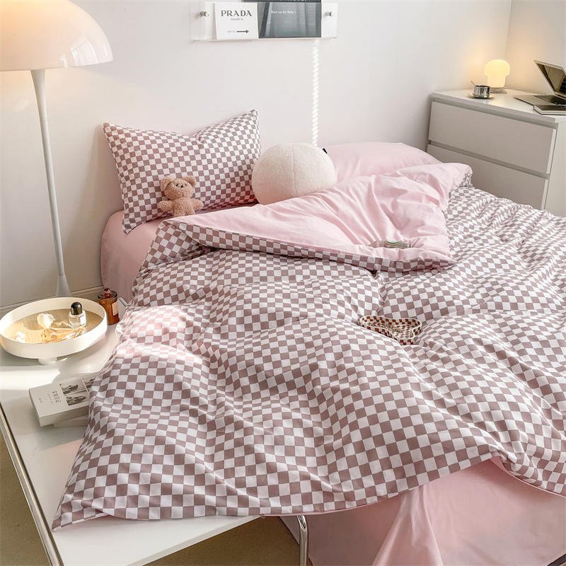 Checkerboard Bed Set – DormVibes