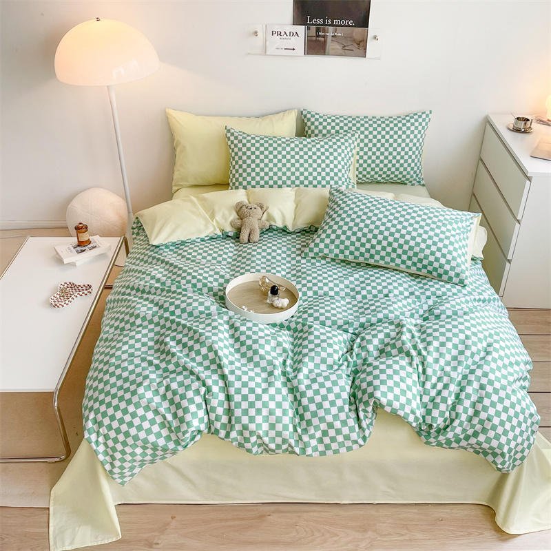 Checkerboard Bed Set - DormVibes