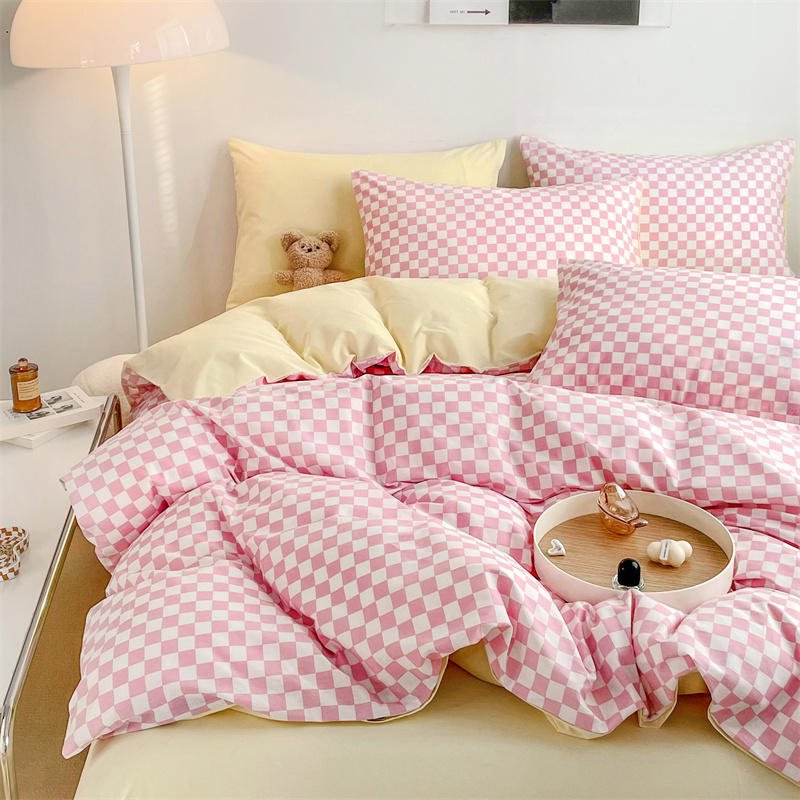 Checkerboard Bed Set - DormVibes