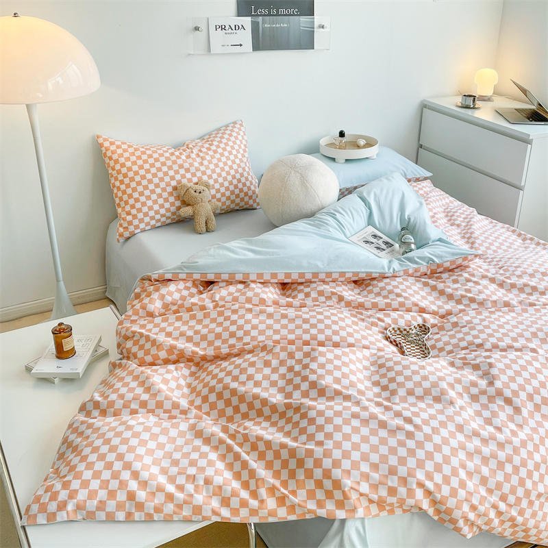 Checkerboard Bed Set - DormVibes