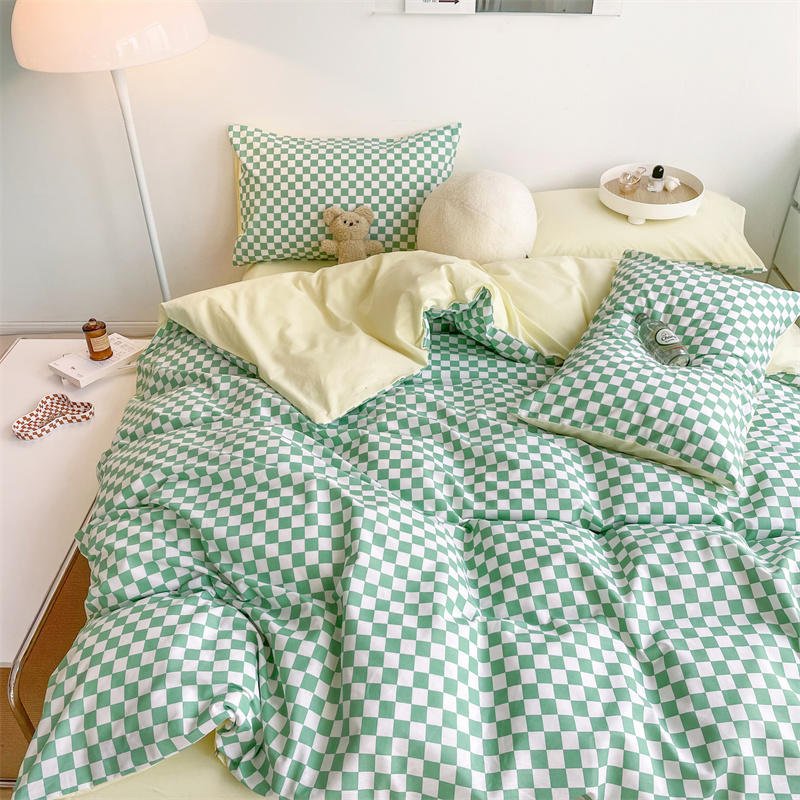 Checkerboard Bed Set - DormVibes