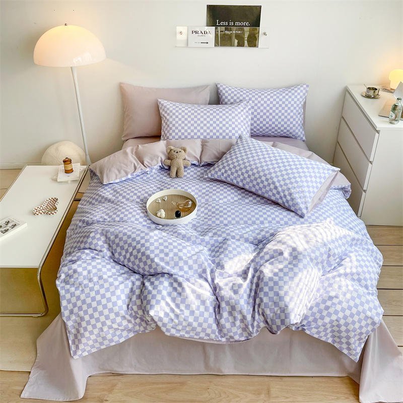 Checkerboard Bed Set - DormVibes