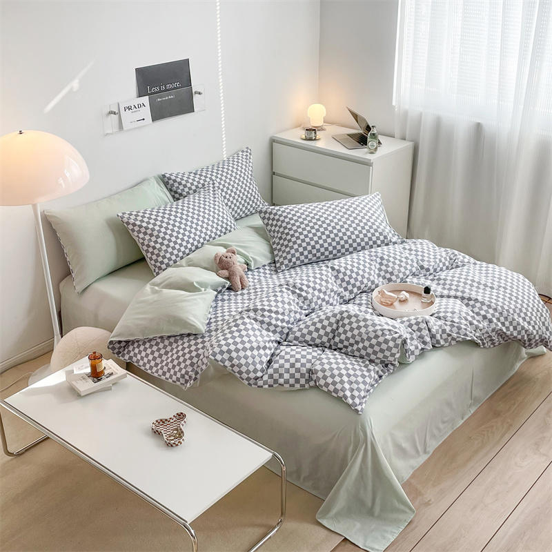 Checkerboard Bed Set - DormVibes