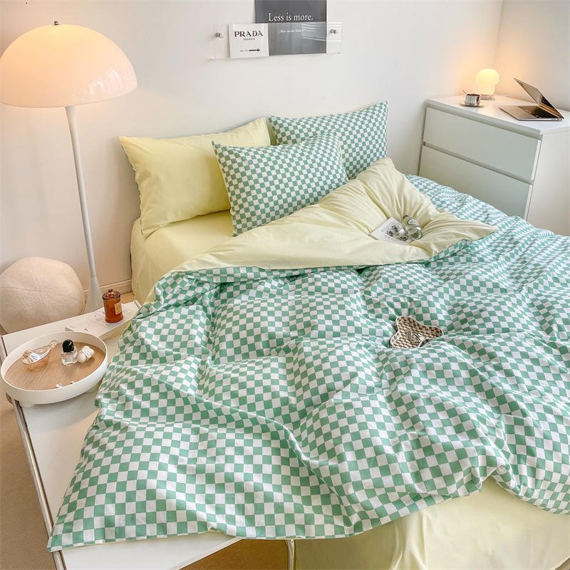 Checkerboard Bed Set – DormVibes