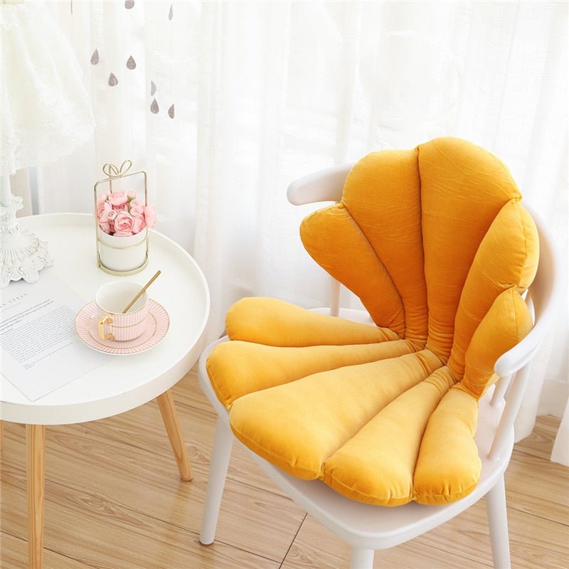 https://www.dormvibes.com/cdn/shop/products/chic-velvet-shell-cushion-luxurious-and-stylish-pillow-for-living-room-bedroom-739003.jpg?v=1685907187