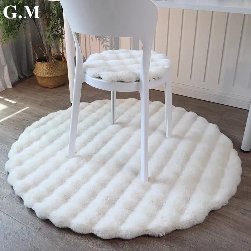 Cuddle-Worthy Comfort: Plush White Round Rug - DormVibes