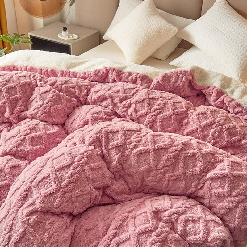 Dual-Sided Comfort: The Soft Artificial Cashmere Duvet Cover - DormVibes