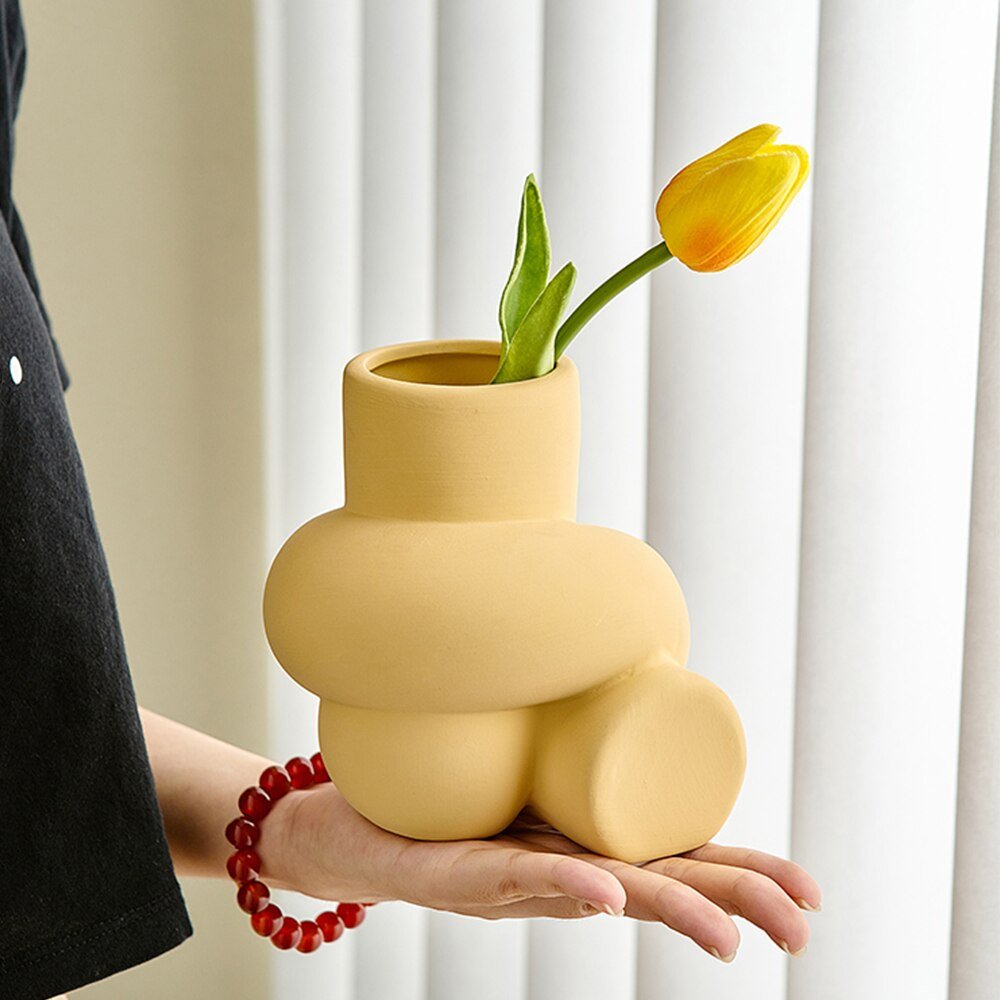 Elegance in Knots Ceramic Decorative Vase - Modern Nordic Home Decoration for Beautiful Living Room Flower Arrangements - DormVibes