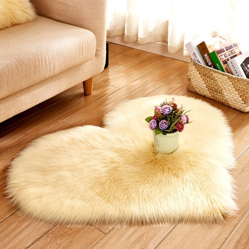 Furry Solid Color Heart Rug – Bedroom Bedside Floor Cushion, Living Room Coffee Table Mat, Fashionable Anti-Slip Carpets, Home Decor - DormVibes