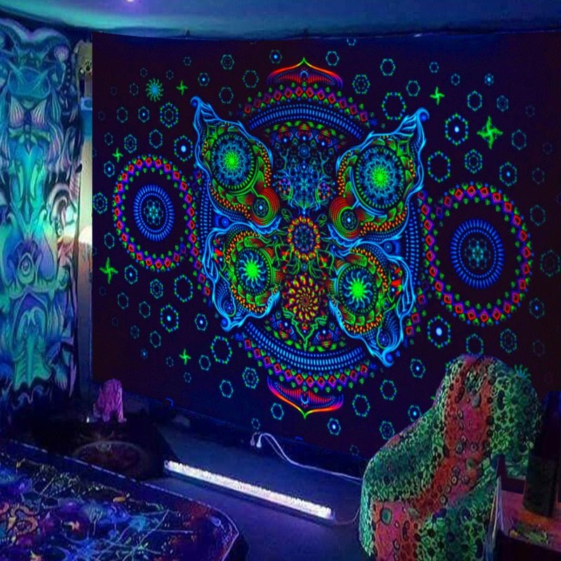 Geometric Blue Green Red Trippy Blacklight Tapestry - DormVibes