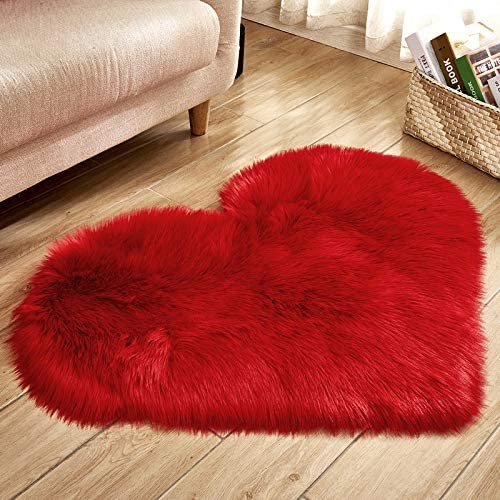 Heart-Shaped Pluffy™ Rug - DormVibes