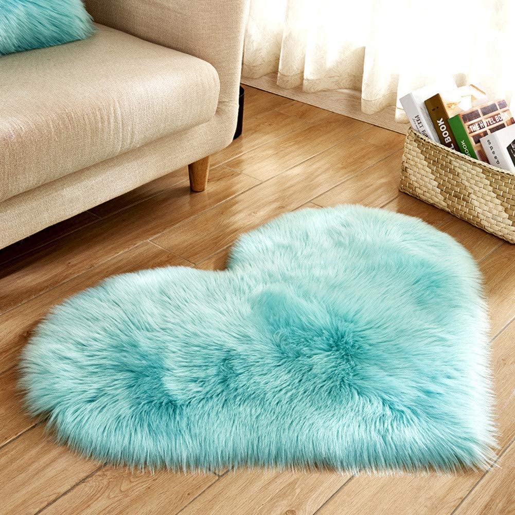 Heart-Shaped Pluffy™ Rug - DormVibes