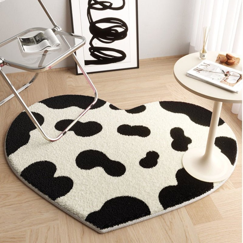 Heartwarming Love Shaped Plush Rug - Fashionably Minimalistic Living Room Carpet for IG-Worthy Home Decor - DormVibes