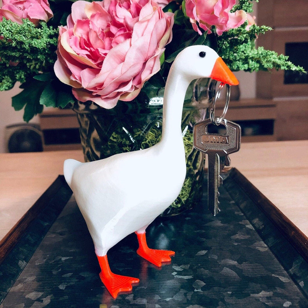 Magnetic Duck Cute Goose Key Holder Desk Ornament - DormVibes