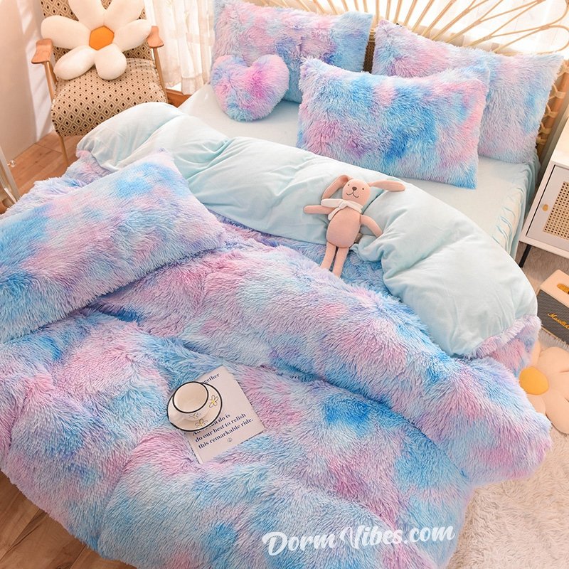 https://www.dormvibes.com/cdn/shop/products/multicolor-pluffy-tie-dyed-bed-set-840623.jpg?v=1685907622