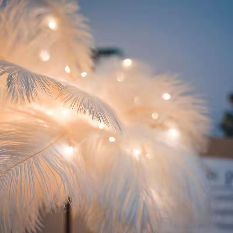 Nordic Style Ostrich Feather Lamp for Table with Rose Gold Base - DormVibes