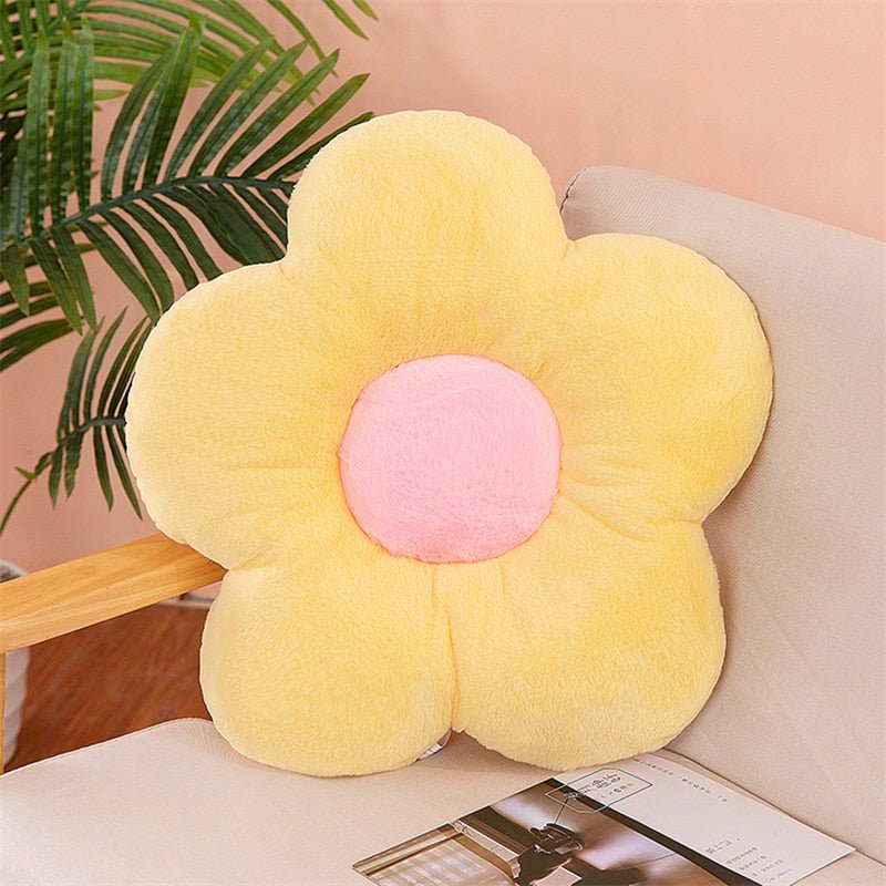 Pastel Flower Circular Shape Pillow - DormVibes
