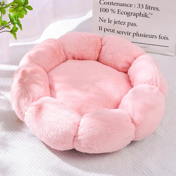 Petal Perfection: Unique Flower Pet Bed - DormVibes