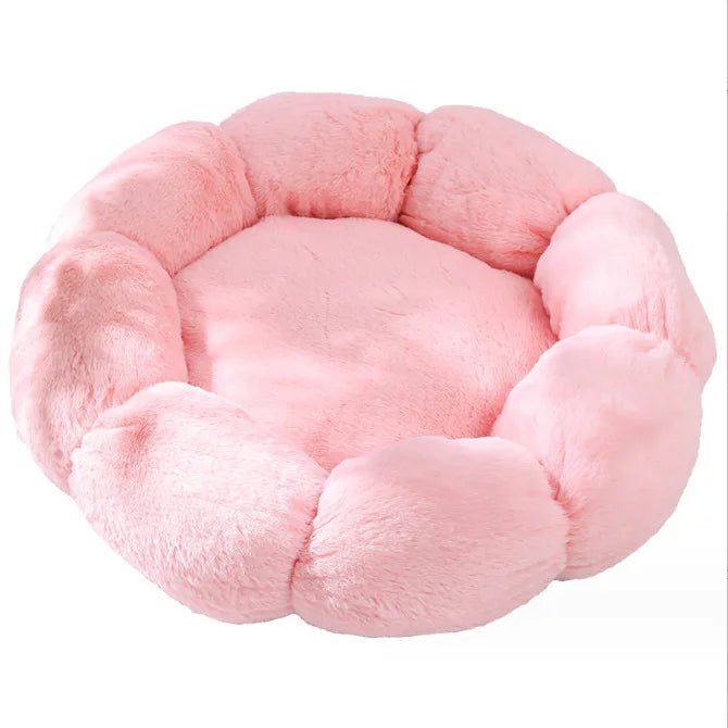 Petal Perfection: Unique Flower Pet Bed - DormVibes