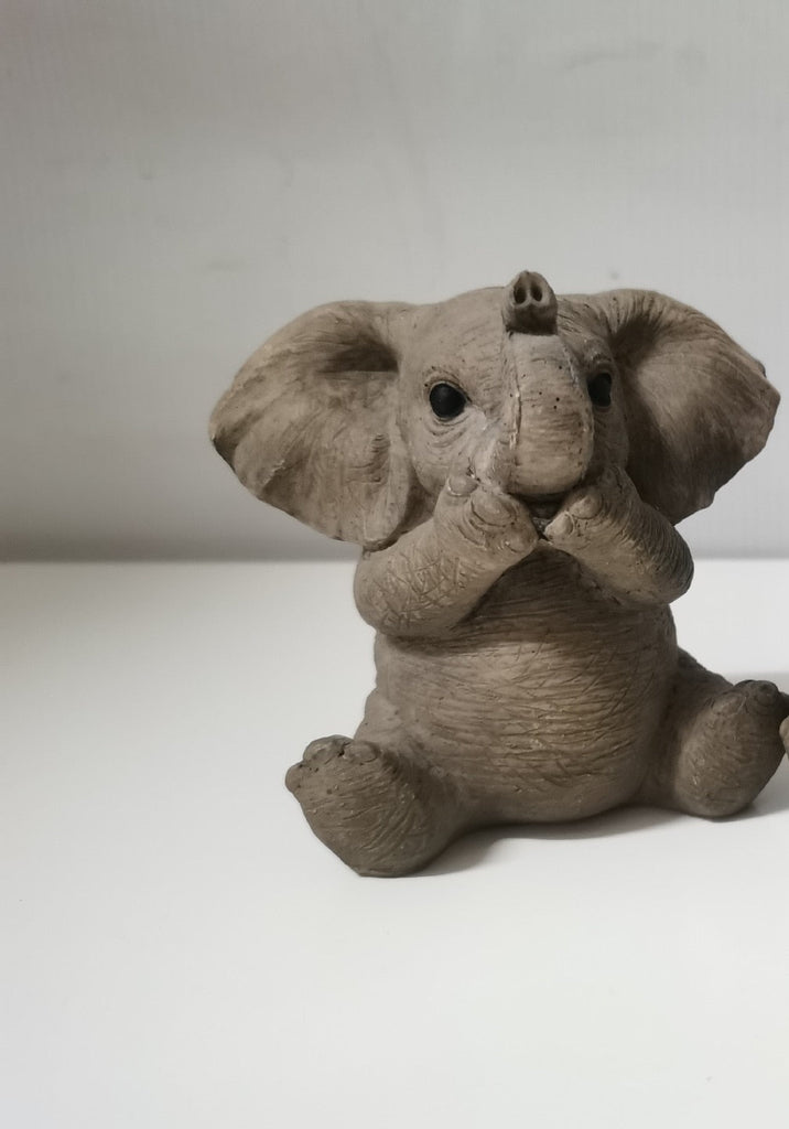 Small Elephant Desk Ornament Decor - DormVibes