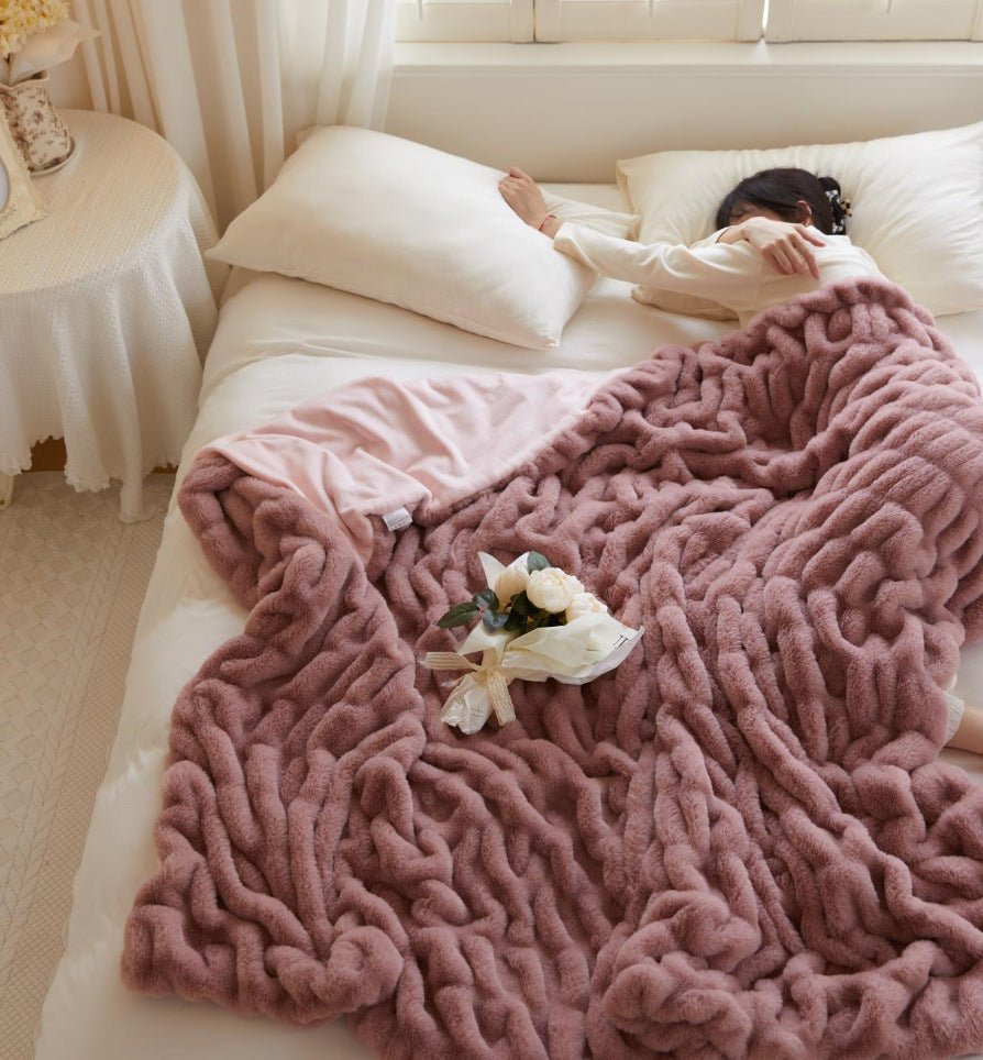 Super Soft Ruched Blanket - DormVibes