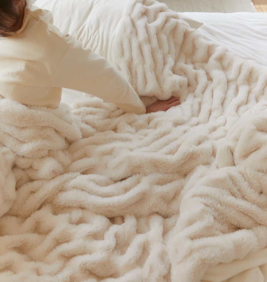 Super Soft Ruched Blanket - DormVibes