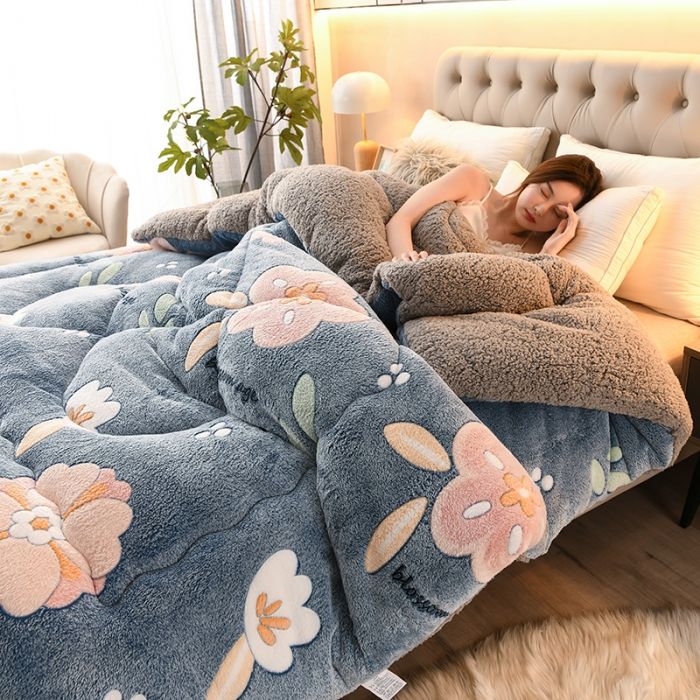 Super Warm Snow Velvet Quilt - Luxury Double-Sided Fleece Blanket for Winter, Thickened Plush Quilt for Autumn - DormVibes