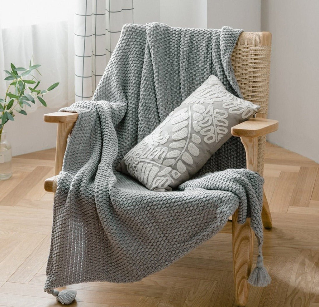 Tassel Knitted Throw Blanket - DormVibes