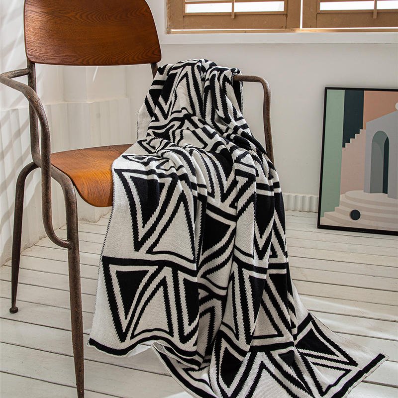 Triangle Throw Blanket - DormVibes