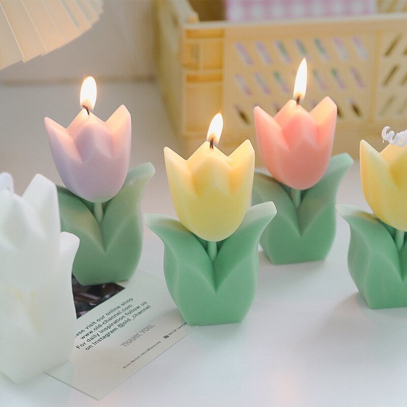 Tulip Scented Candle – Cute Aromatherapy Candle, Decorative Aesthetic Candles for Weddings, Birthdays, Parties, Holiday Gifts, شموع - DormVibes